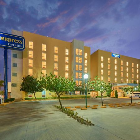 City Express By Marriott Irapuato Norte Exteriér fotografie